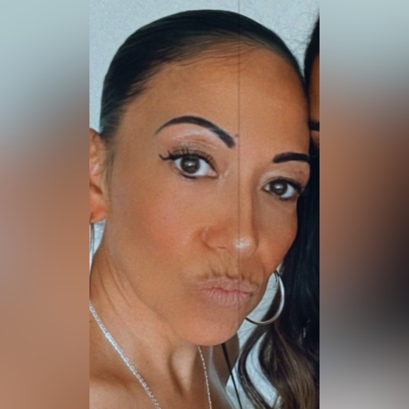 Meet your Posher, Christine - Picture 1 of 2